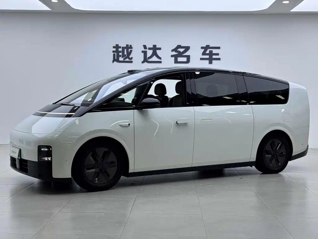 Li Auto MEGA