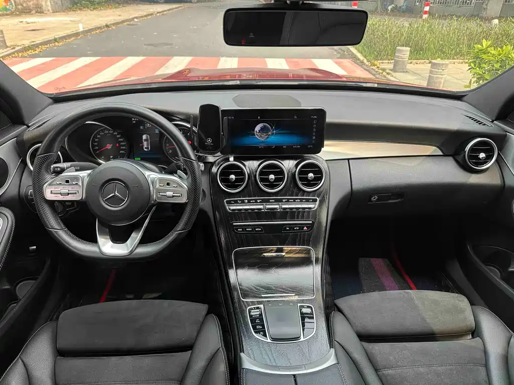 Mercedes-Benz C-Class — миниатюра 11