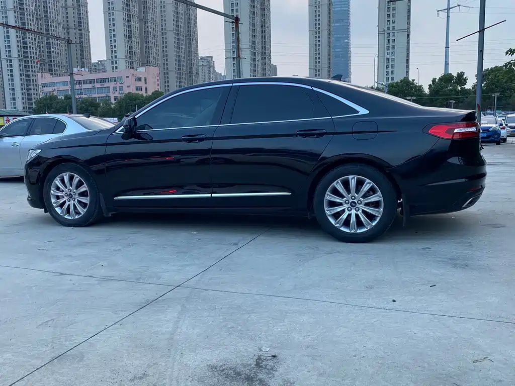 Ford Taurus — миниатюра 3