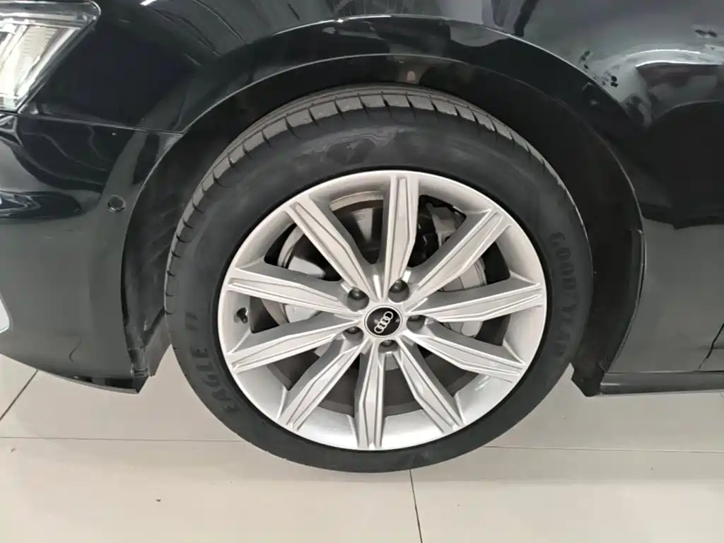 Audi A6L — миниатюра 23