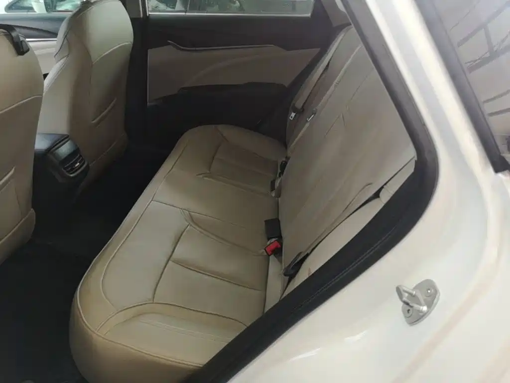 Buick Excelle — миниатюра 17