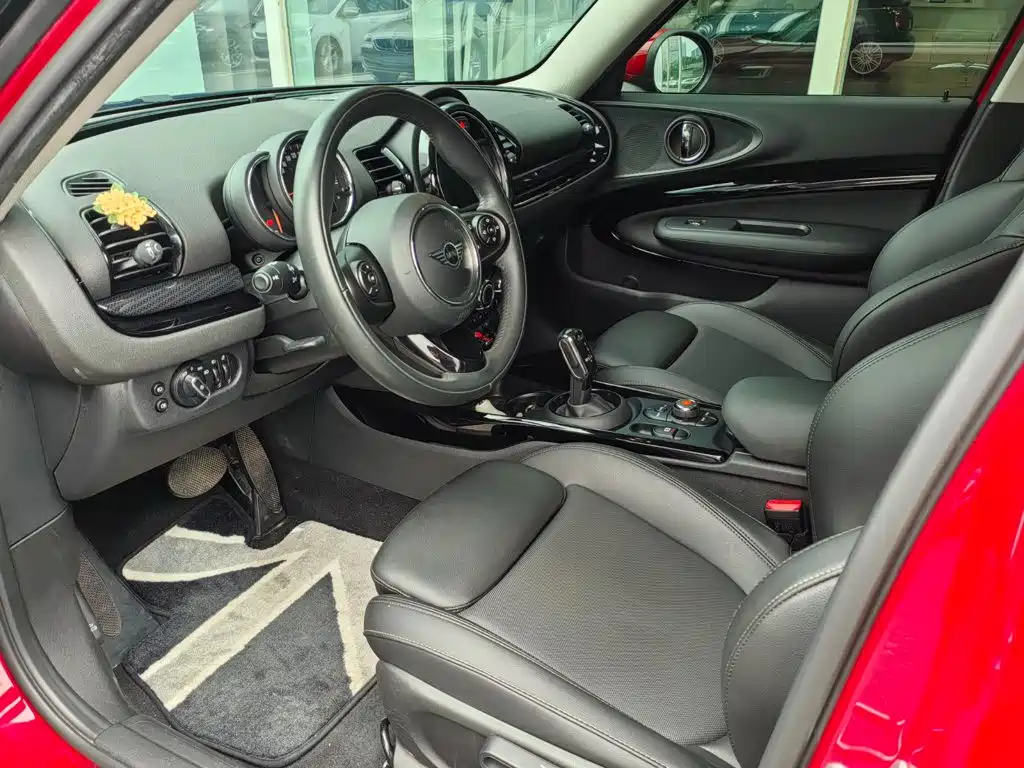 MINI Mini Clubman — миниатюра 8