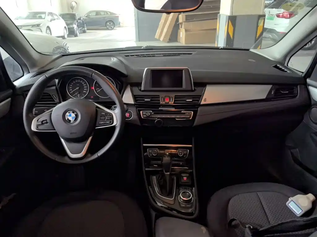 BMW 2 Series Gran Tourer — миниатюра 10