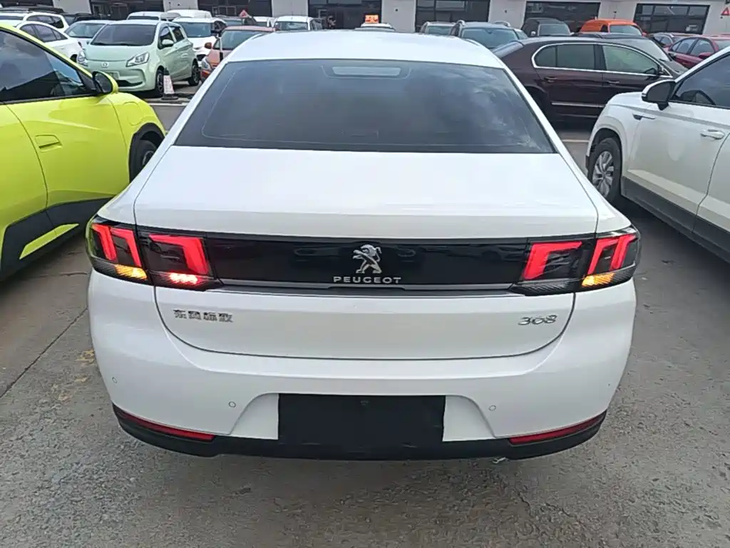 Peugeot 308 — миниатюра 6