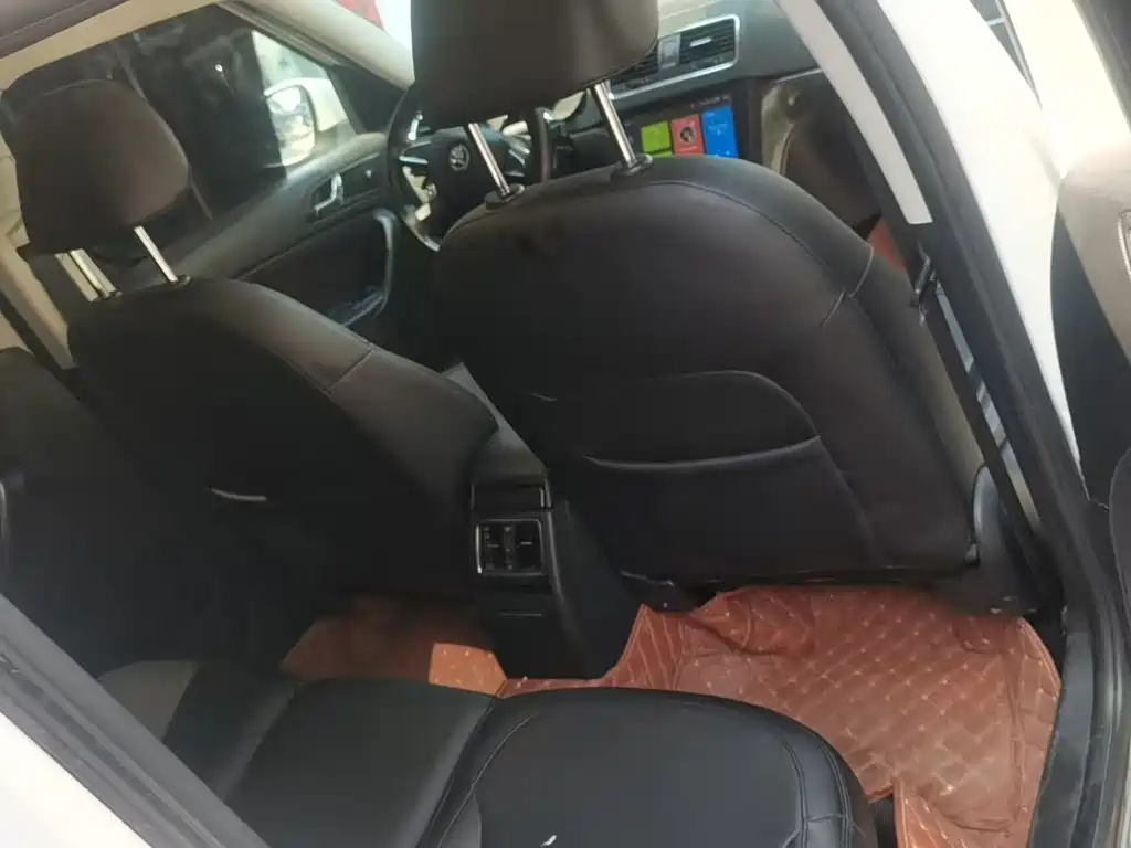 Skoda Yeti — миниатюра 9