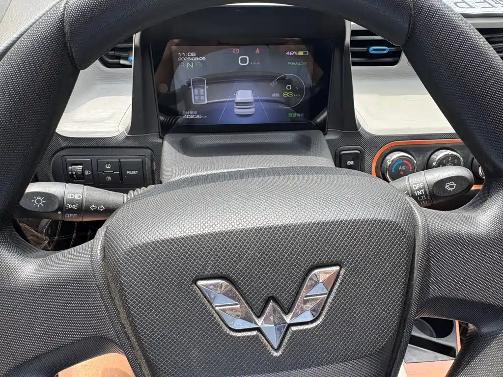 Wuling MINIEV — миниатюра 9