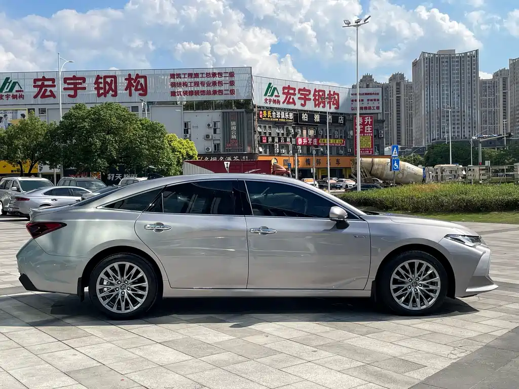 Toyota Avalon — миниатюра 5