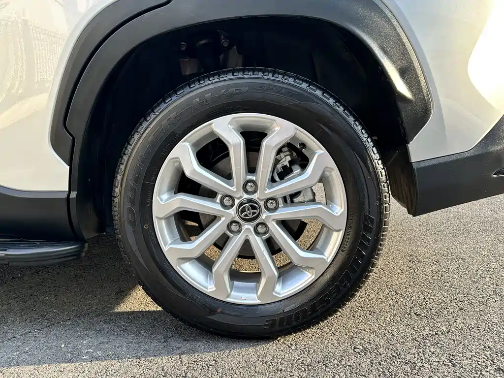 Toyota Frontlander — миниатюра 5