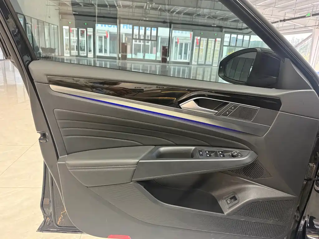 Volkswagen Passat — миниатюра 6