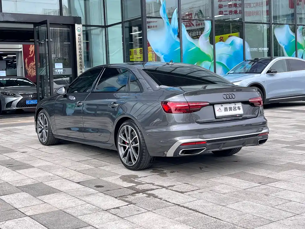 Audi A4L 2020 45 TFSI quattro