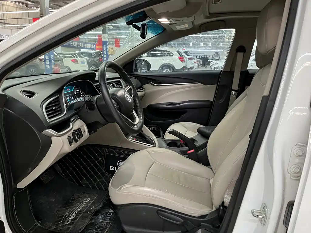 Buick Excelle — миниатюра 3