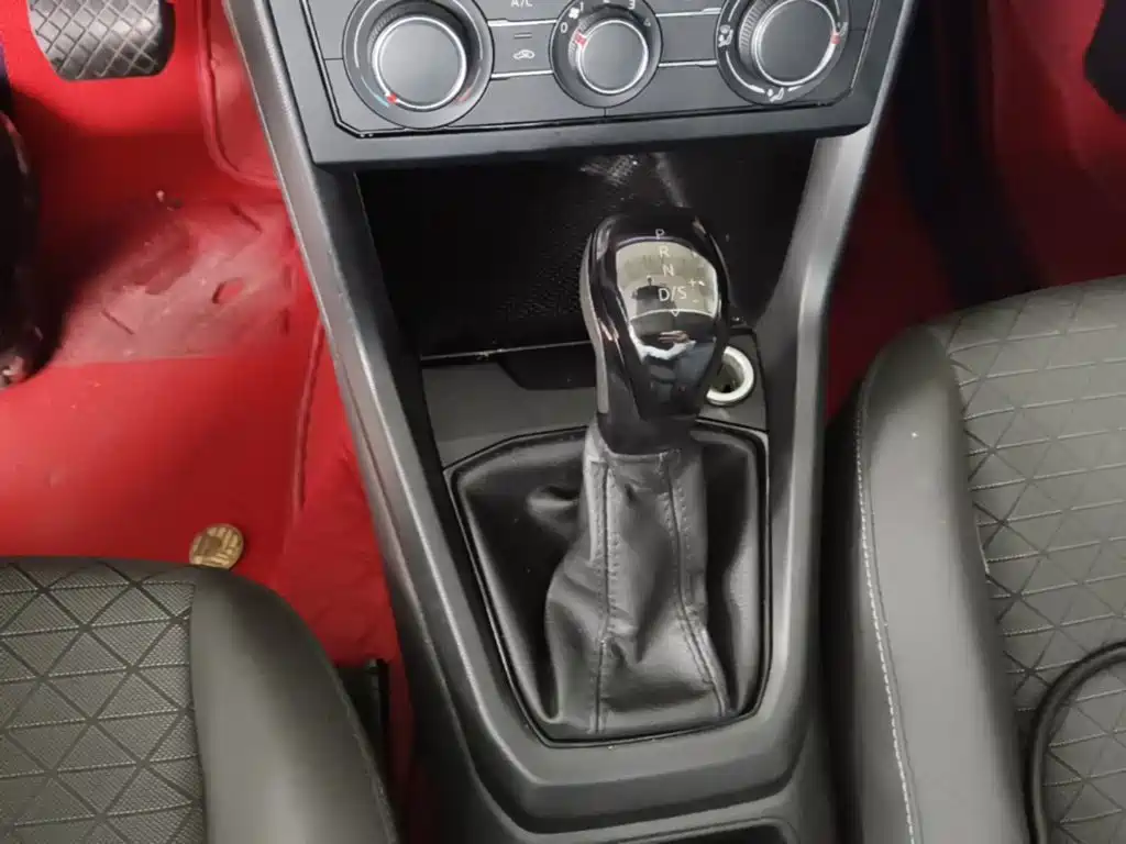Volkswagen T-Cross — миниатюра 14