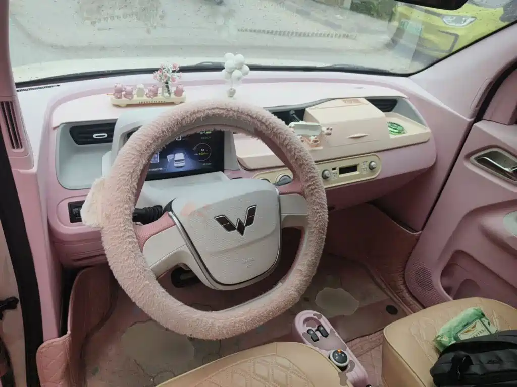 Wuling MINIEV — миниатюра 5