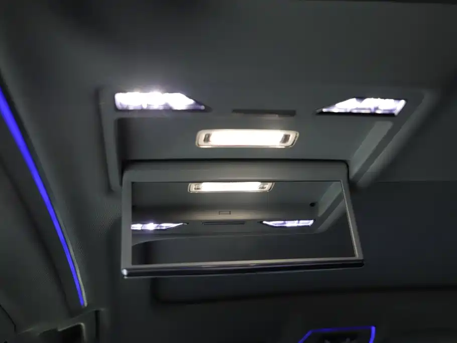 Audi A8 — миниатюра 18