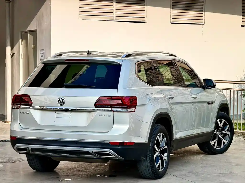 Volkswagen Teramont — миниатюра 8