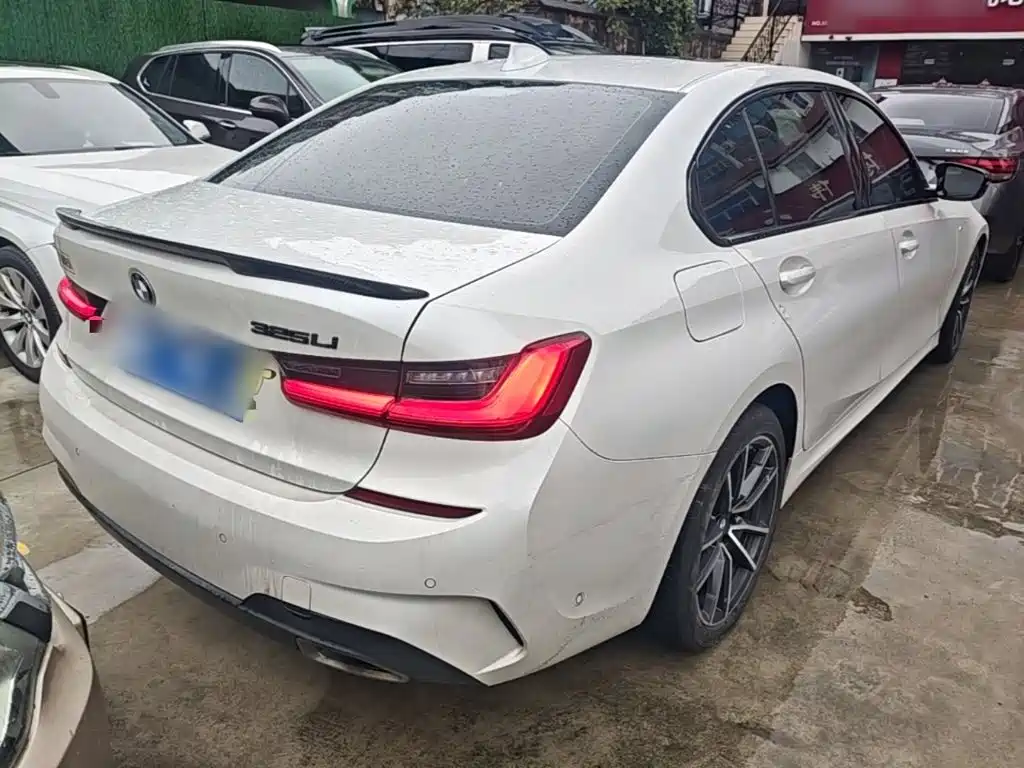 BMW 3 Series — миниатюра 7