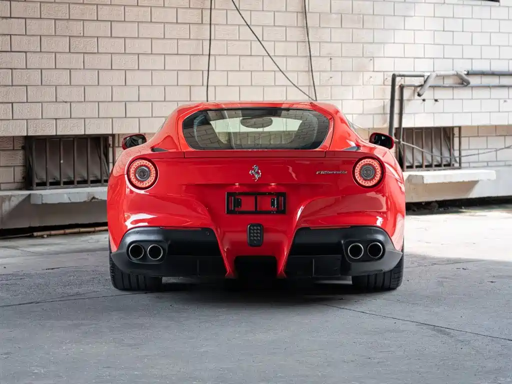 FERRARI F12BERLINETTA