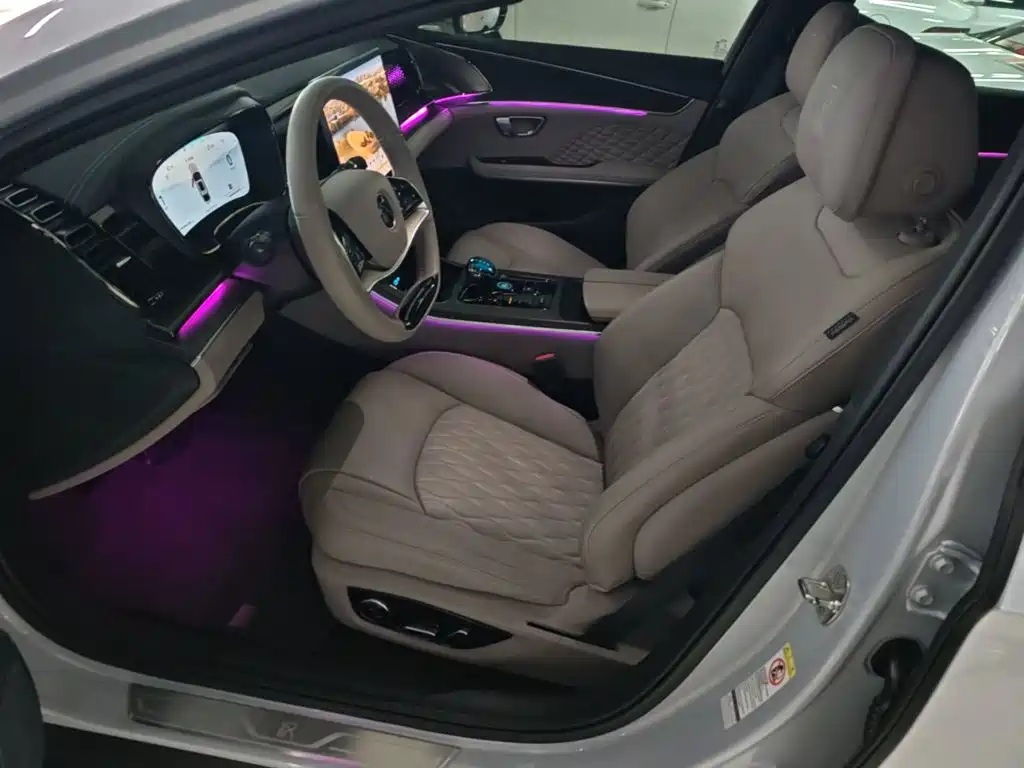 BYD Han — миниатюра 15