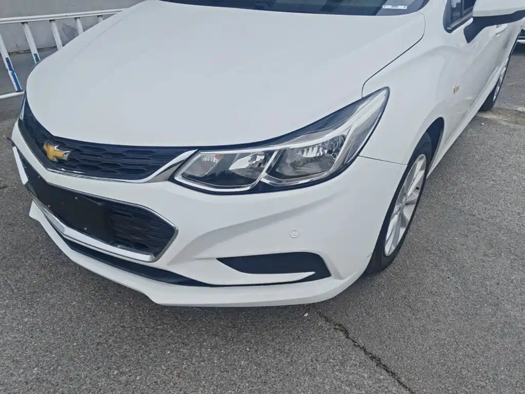 Chevrolet Cruze — миниатюра 24