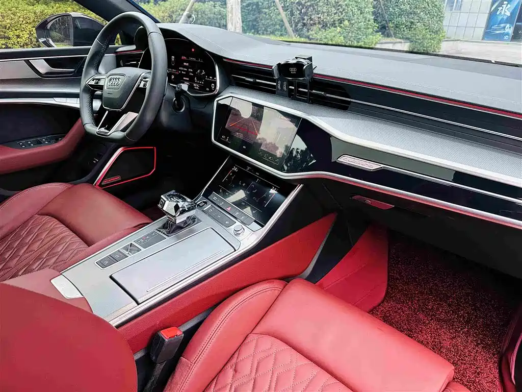 Audi A7L — миниатюра 13