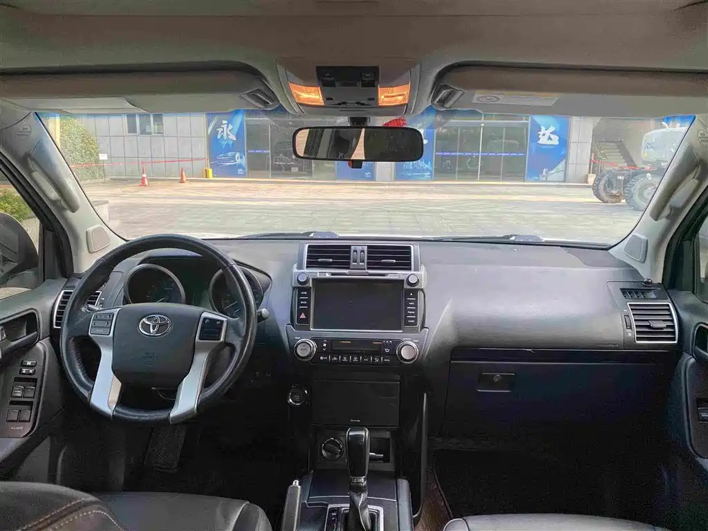 Toyota Prado — миниатюра 11