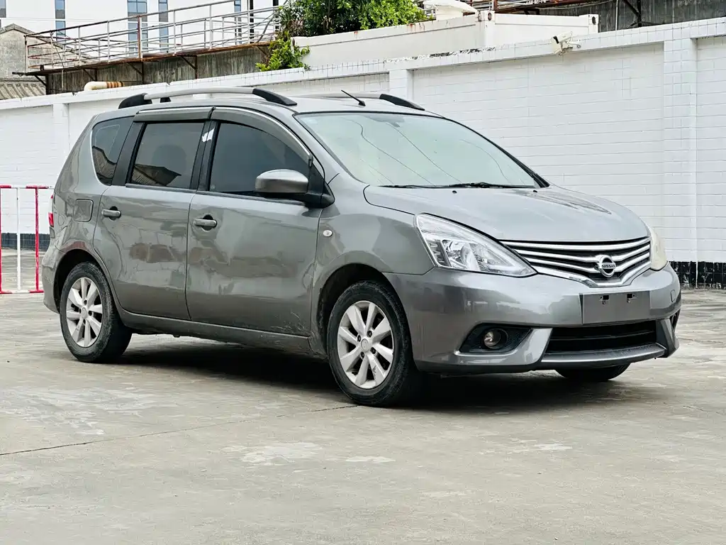 Nissan Livina — миниатюра 3