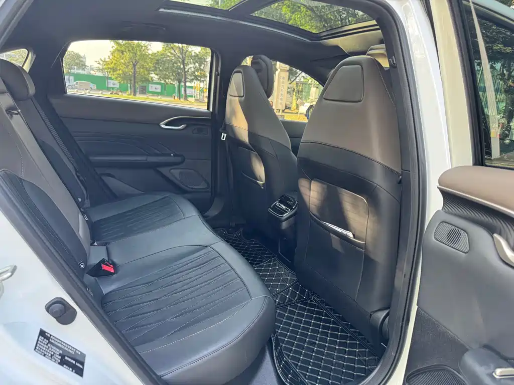 Changan Eado — миниатюра 6