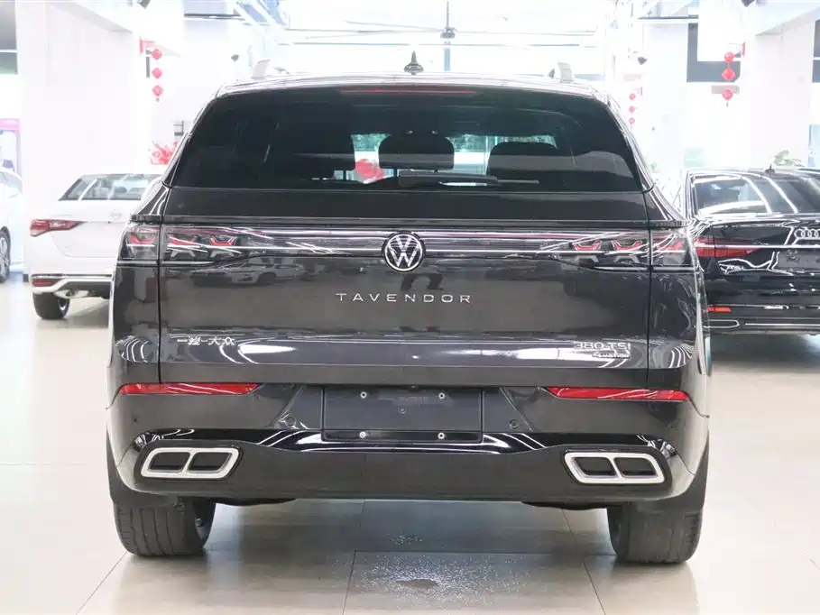 Volkswagen Tavendor 2023 380TSI R-Line