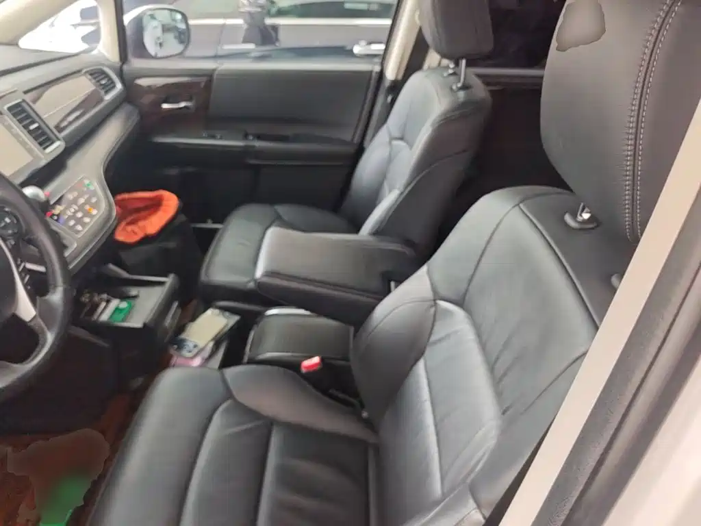 Honda Elysion — миниатюра 15