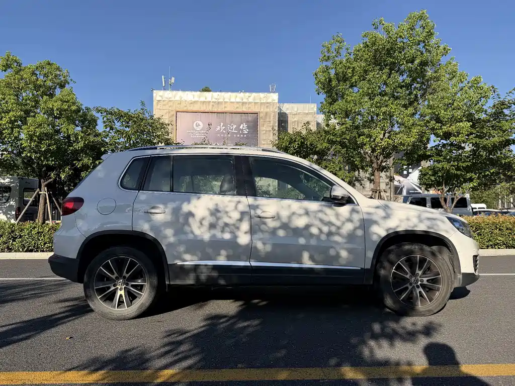 Volkswagen Tiguan — миниатюра 4