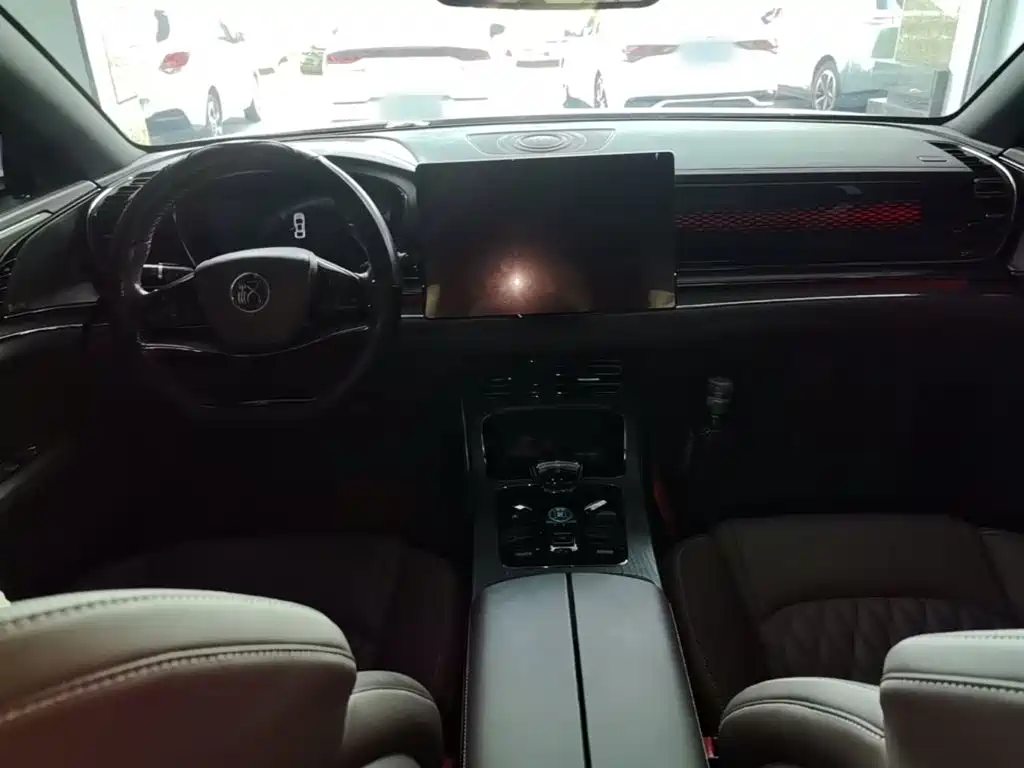BYD Han — миниатюра 10