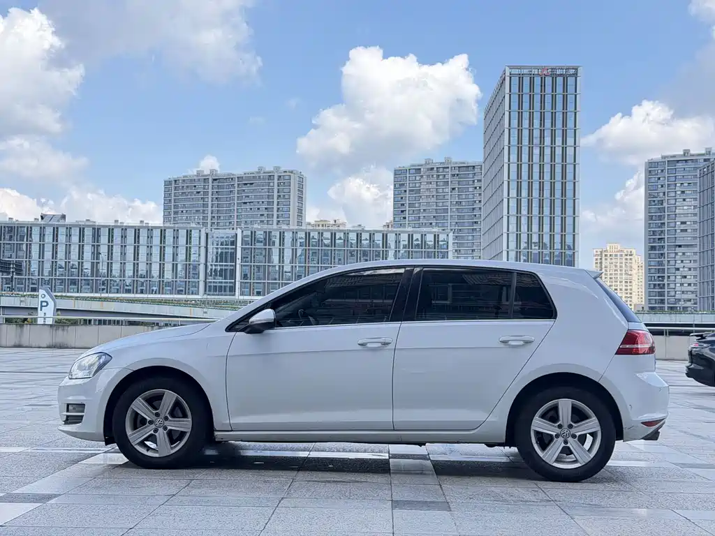 Volkswagen Golf — миниатюра 4