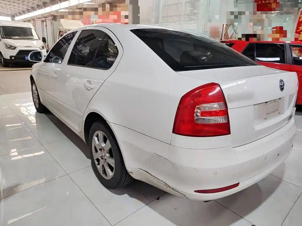 Skoda Octavia — миниатюра 5