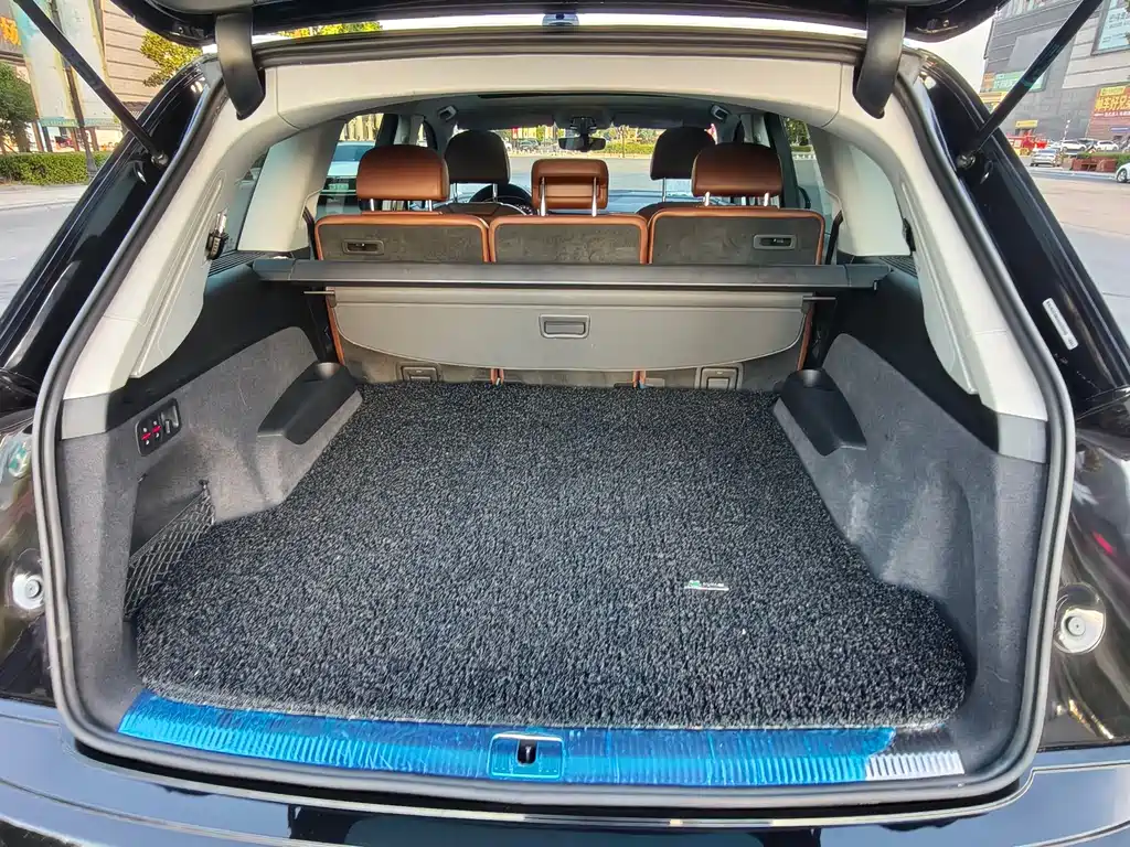Audi Q7 — миниатюра 22
