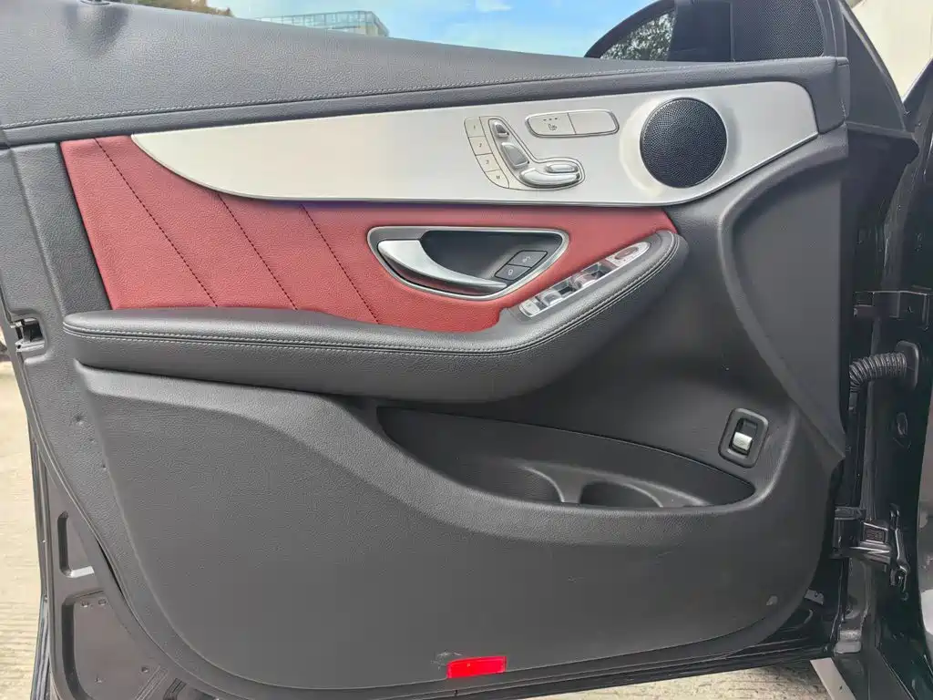 Mercedes-Benz GLC 2022 Silver/gray из Китая, фото 6