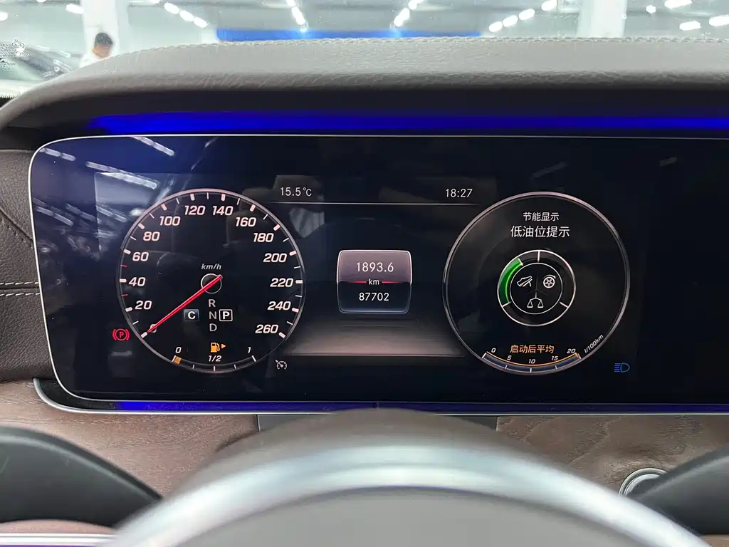 MERCEDES-BENZ E CLASS