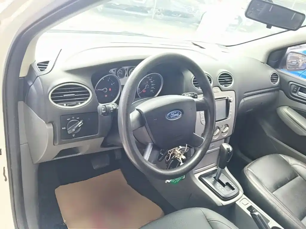 Ford Focus — миниатюра 10