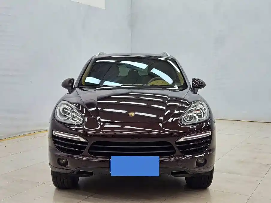Porsche Cayenne 2014 Cayenne Platinum Edition 3.0T