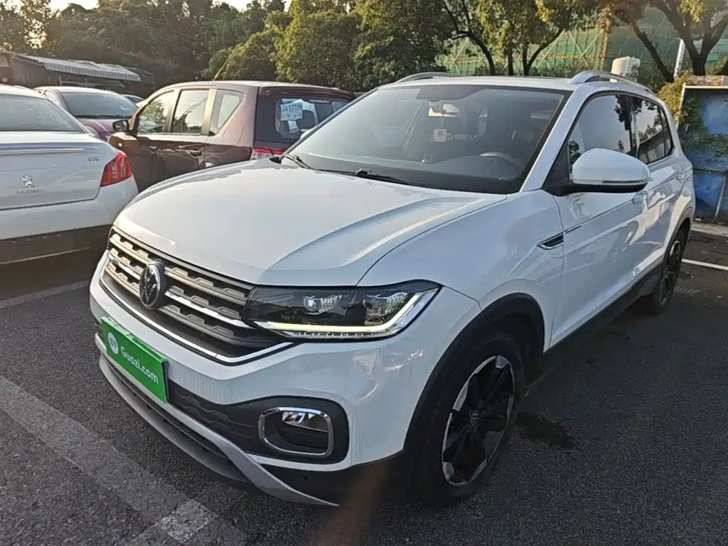 Volkswagen Tharu XR