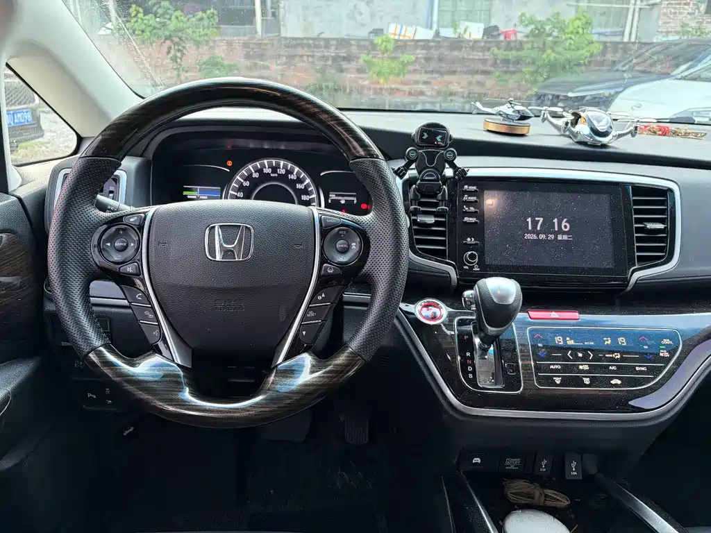Honda Odyssey — миниатюра 6