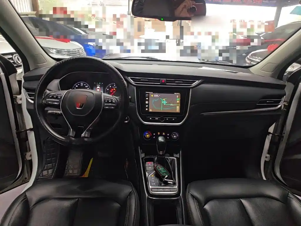 Roewe RX3 — миниатюра 10