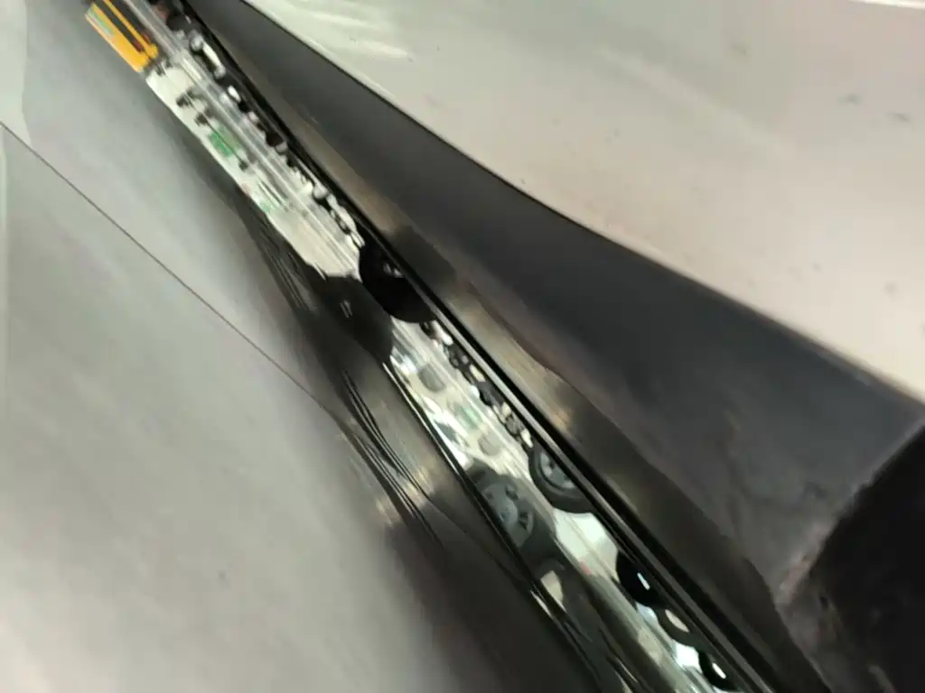 Tesla Model 3 — миниатюра 22