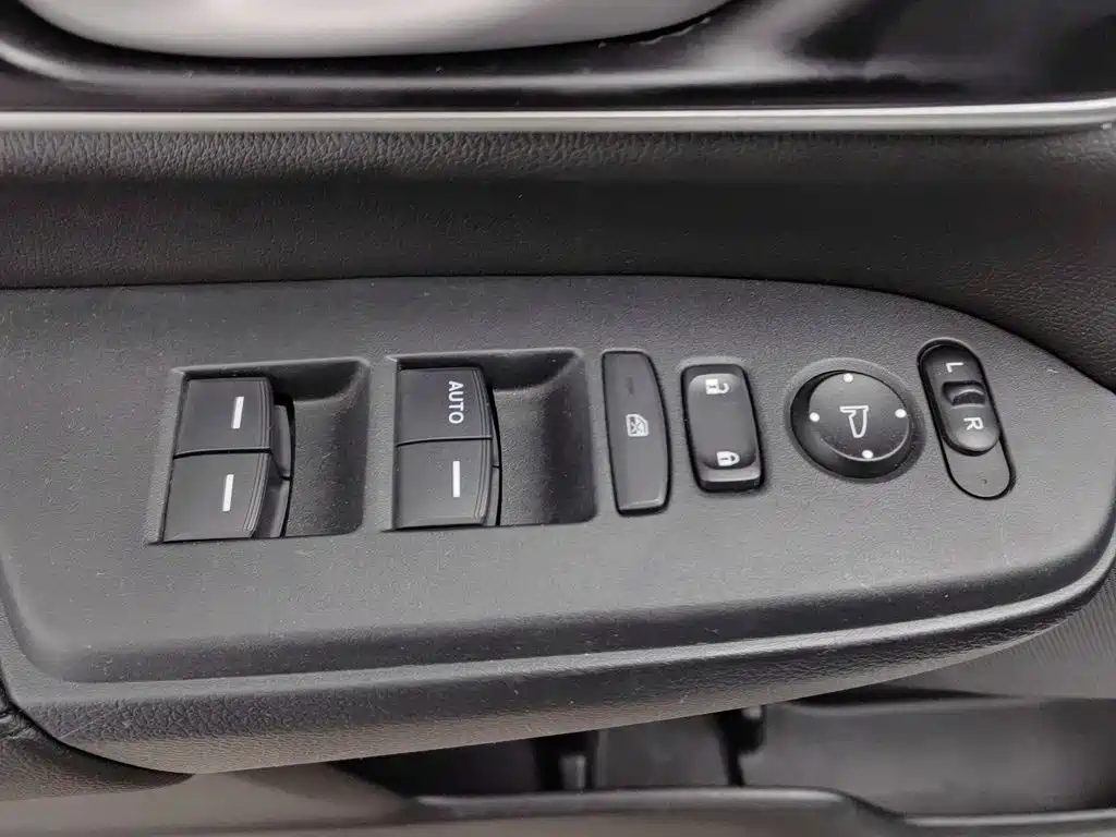 Honda CR-V — миниатюра 9