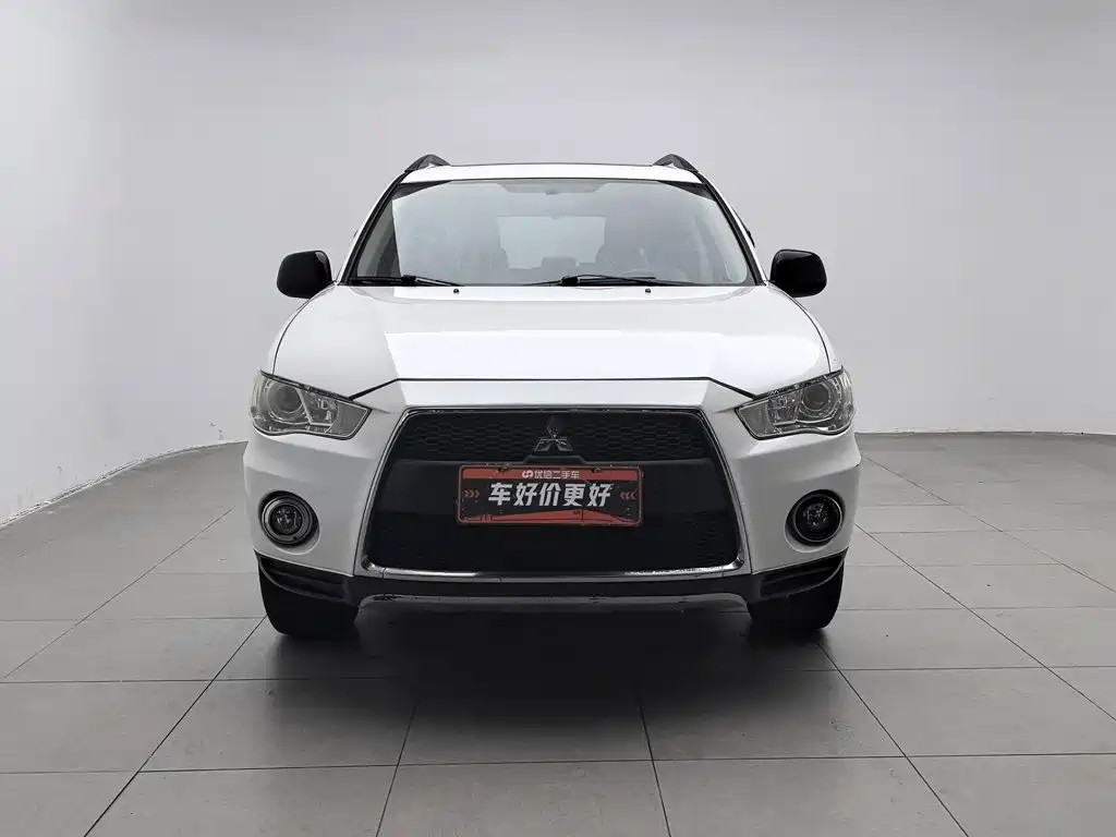 Mitsubishi Outlander (Import) — миниатюра 3
