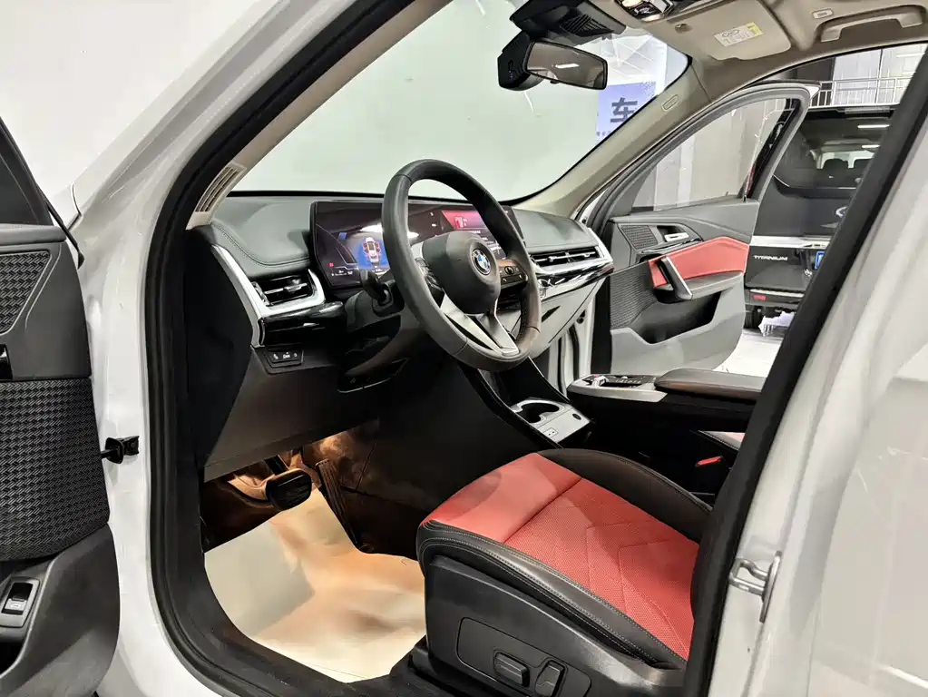 BMW X1 — миниатюра 6