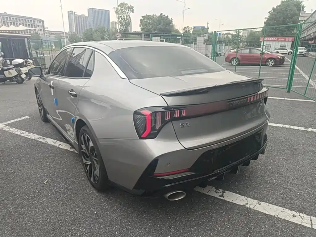 Lynk & Co 03 — миниатюра 5