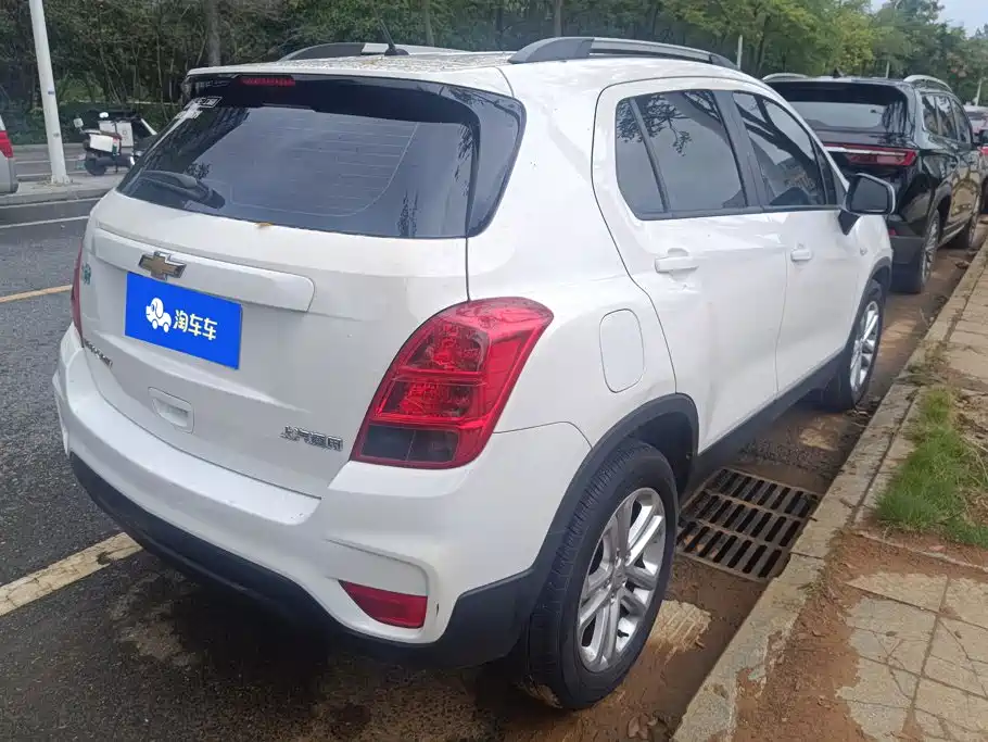 Chevrolet Trax — миниатюра 3
