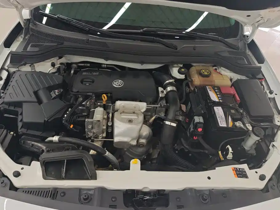 Buick Excelle — миниатюра 10