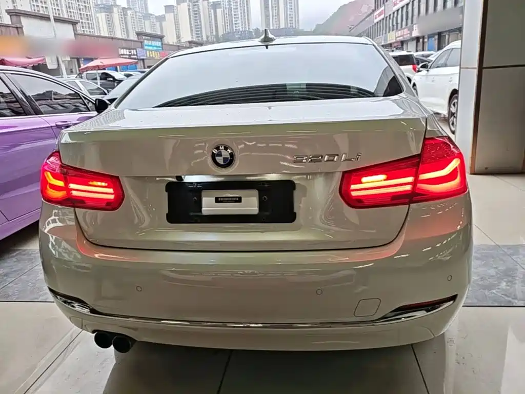 BMW 3 Series — миниатюра 6