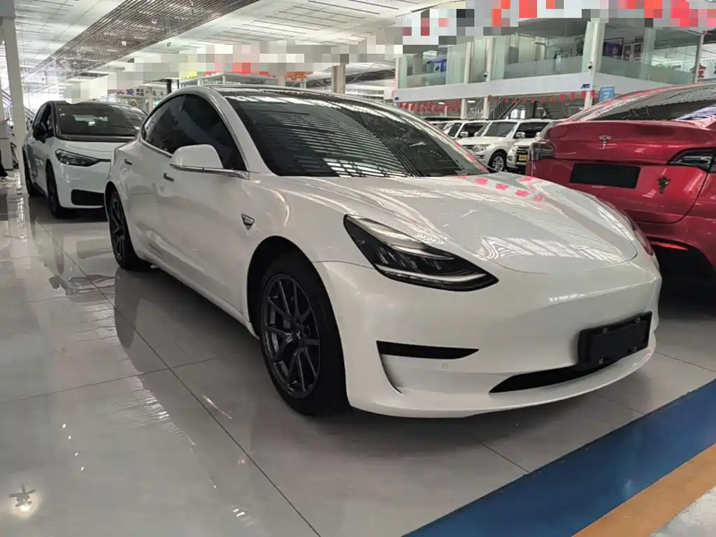 Tesla Model 3 — миниатюра 4